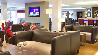 Holiday Inn Express - Lounges by Occa Design