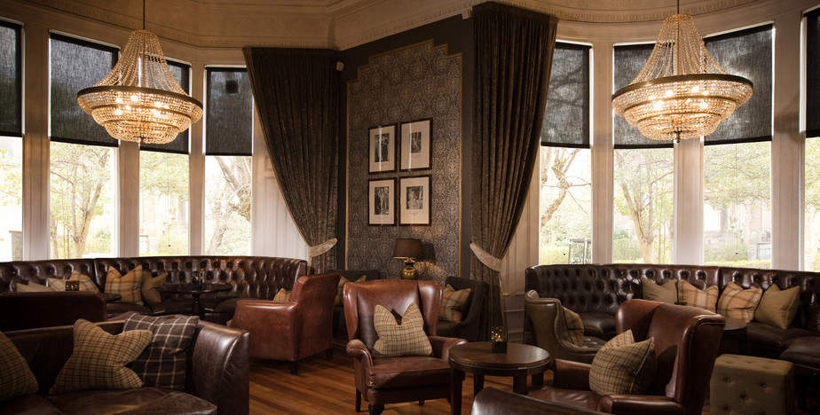 lounge area at the Hotel De Vin Glasgow