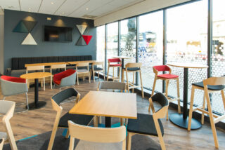 Holiday Inn Express Bristol City Centre - Restaurant by Occa Design