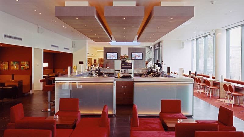 Crowne Plaza London Docklands - A bar by Occa Design