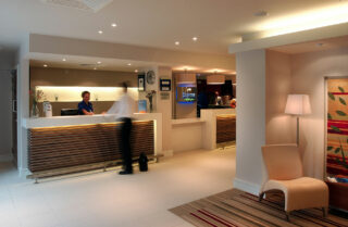 Holiday Inn Express Croyden - Receptions by Occa Design
