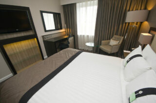 Holiday Inn Aberdeen AEC Bedrooms - Bedroom by Occa Design