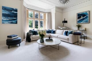 contemporary luxury living room